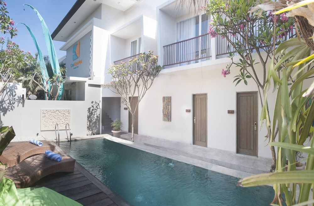 Zen Rooms Seminyak Kayu Jati Ngoại thất bức ảnh