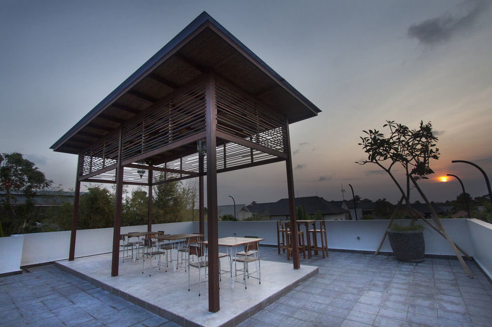 Zen Rooms Seminyak Kayu Jati Ngoại thất bức ảnh
