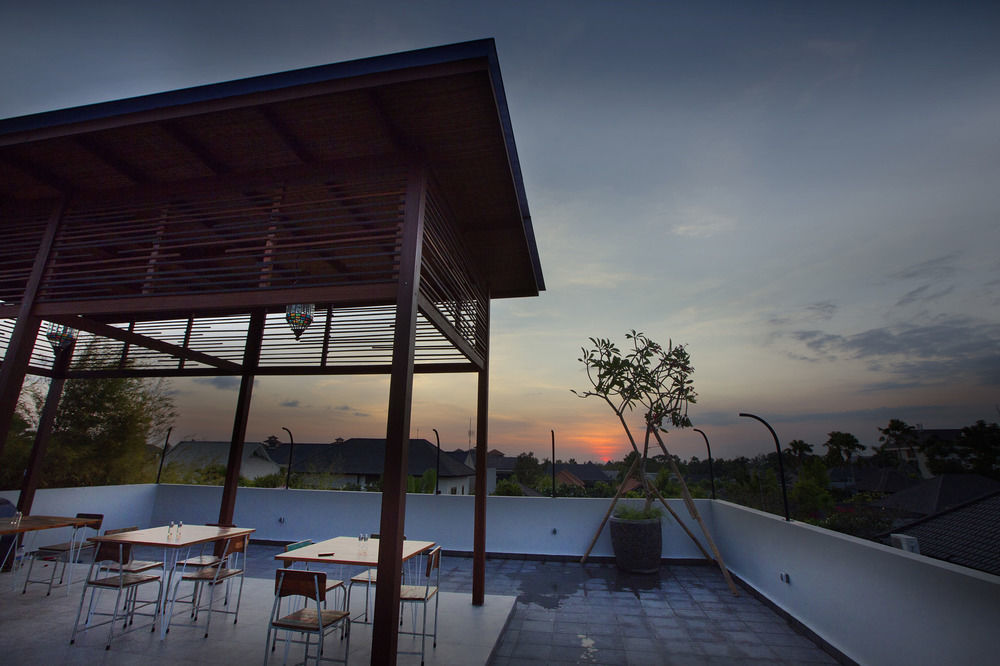 Zen Rooms Seminyak Kayu Jati Ngoại thất bức ảnh